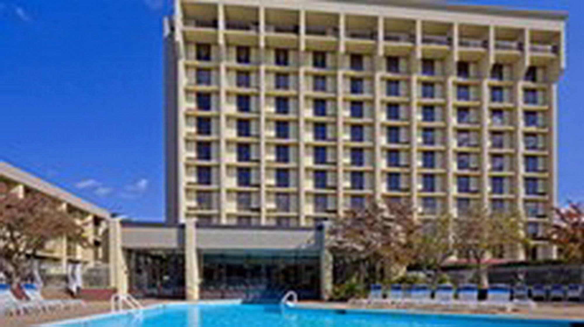 Magnuson Grand & Conference Center Somerset-Bridgewater Extérieur photo