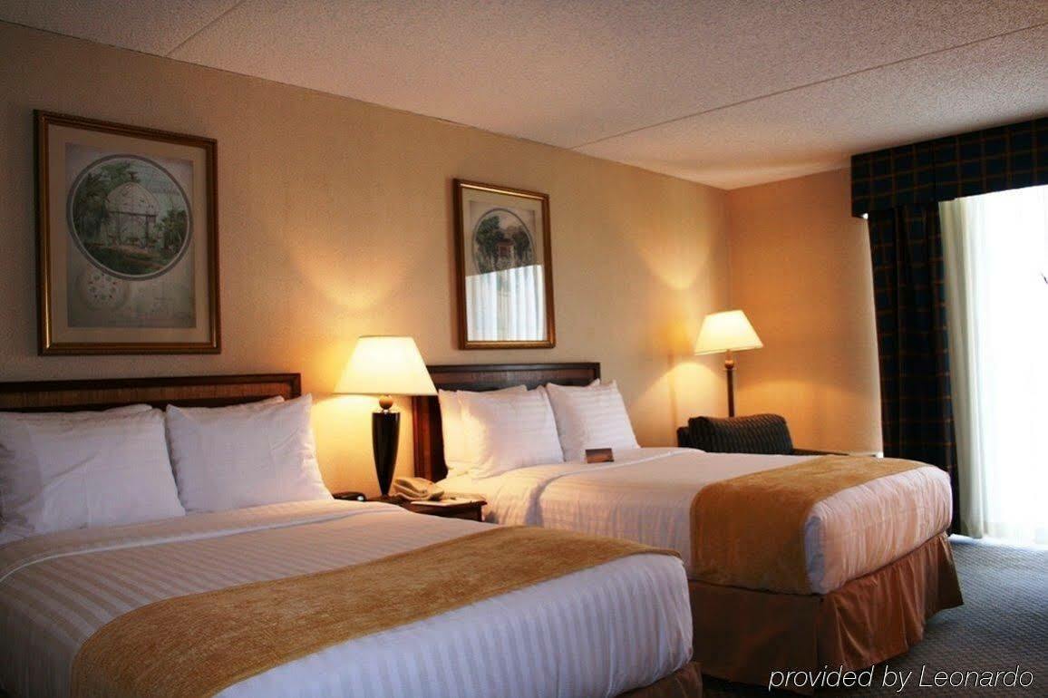 Magnuson Grand & Conference Center Somerset-Bridgewater Extérieur photo